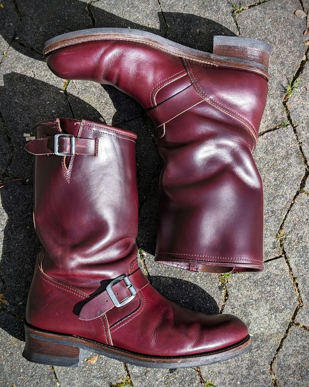 Photo by Rieslingspaschteit on April 1, 2024 of the Sendra Engineer Boot 18345 in Horween Color 8 Chromexcel.