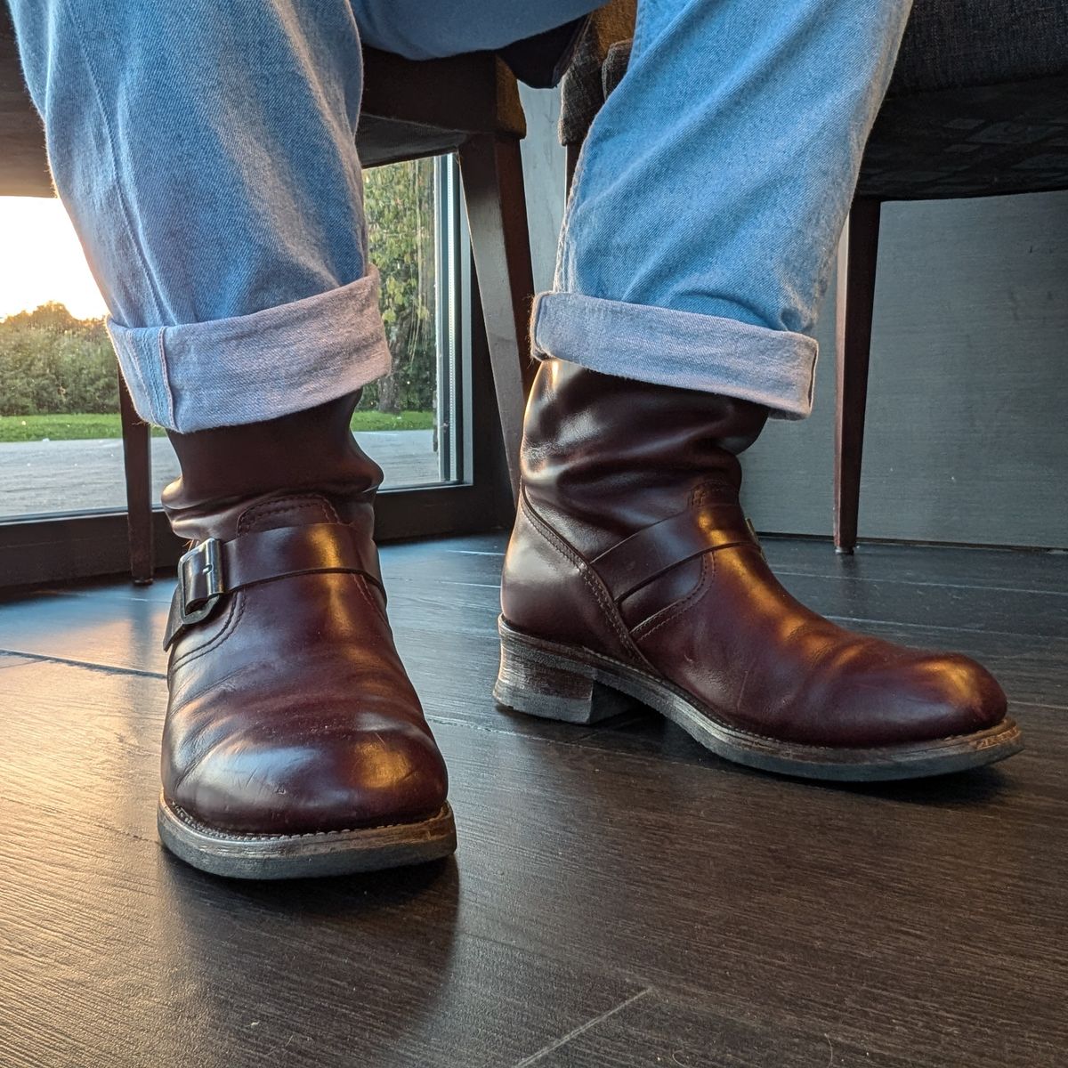 Photo by Rieslingspaschteit on September 11, 2024 of the Sendra Engineer Boot 18345 in Horween Color 8 Chromexcel.