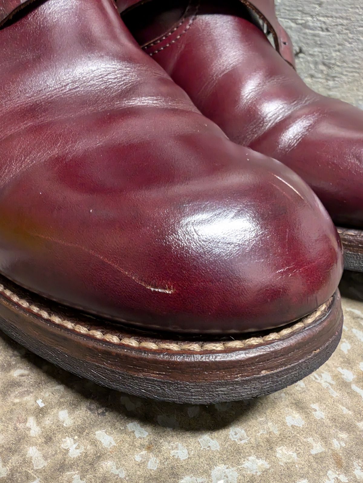 Photo by Rieslingspaschteit on September 27, 2024 of the Sendra Engineer Boot 18345 in Horween Color 8 Chromexcel.
