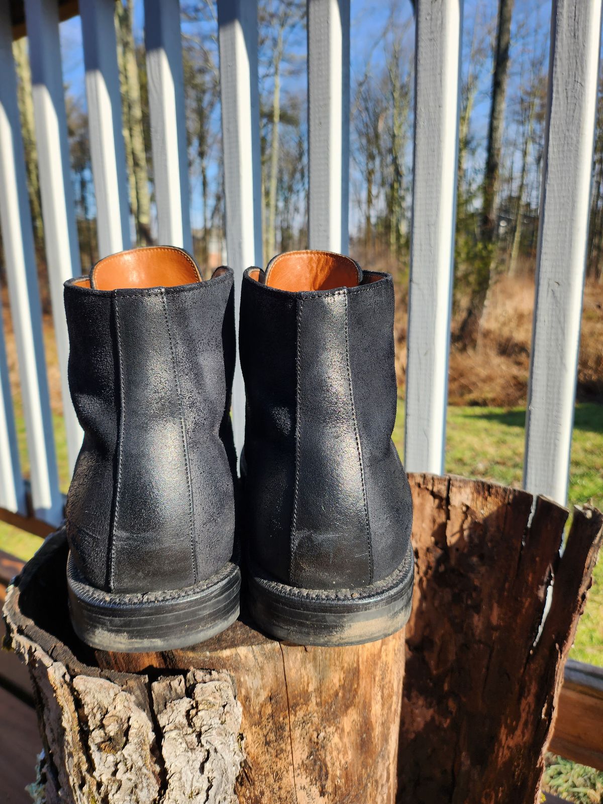 Photo by Zenobian on January 5, 2023 of the Grant Stone Edward Boot in C.F. Stead Black Waxy Commander Suede.
