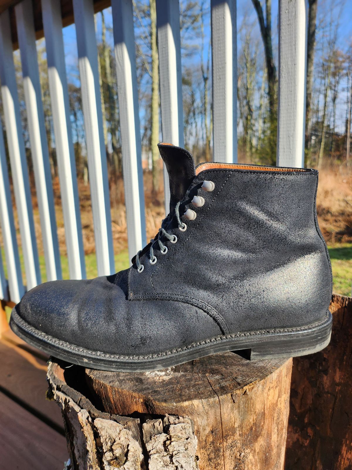 Photo by Zenobian on January 5, 2023 of the Grant Stone Edward Boot in C.F. Stead Black Waxy Commander Suede.