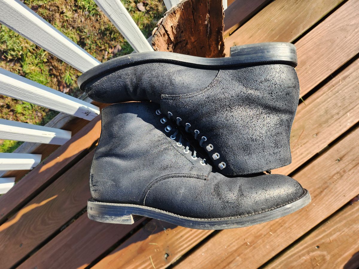 Photo by Zenobian on January 5, 2023 of the Grant Stone Edward Boot in C.F. Stead Black Waxy Commander Suede.