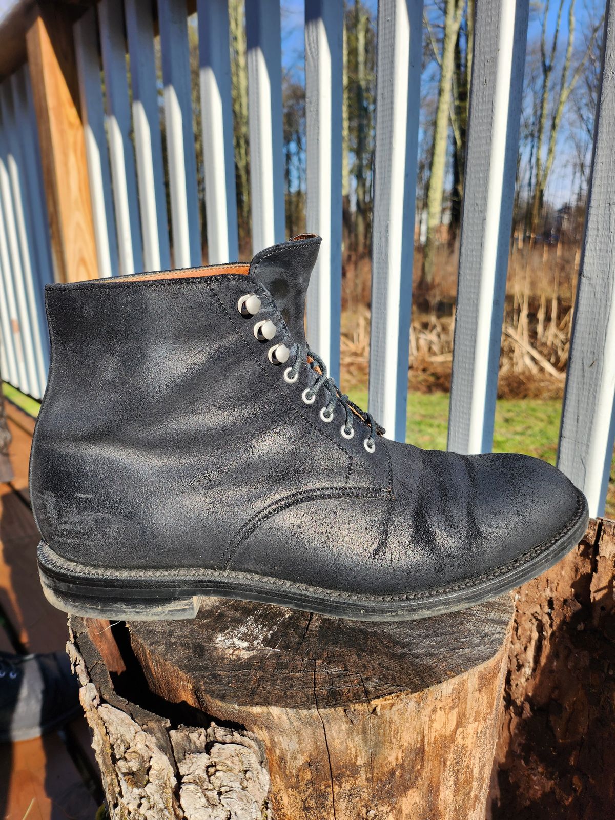 Photo by Zenobian on January 5, 2023 of the Grant Stone Edward Boot in C.F. Stead Black Waxy Commander Suede.