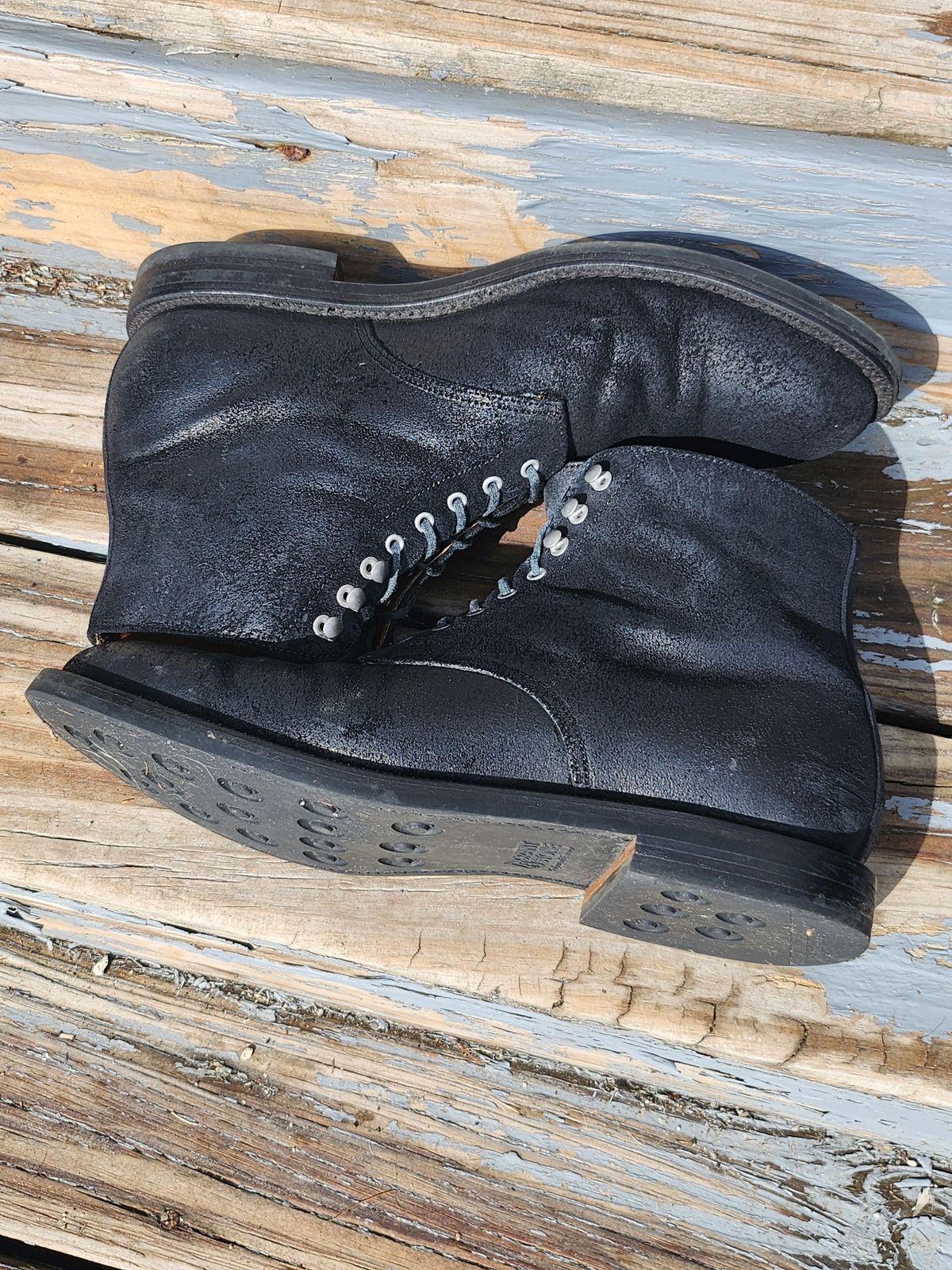 Photo by Zenobian on March 5, 2023 of the Grant Stone Edward Boot in C.F. Stead Black Waxy Commander Suede.