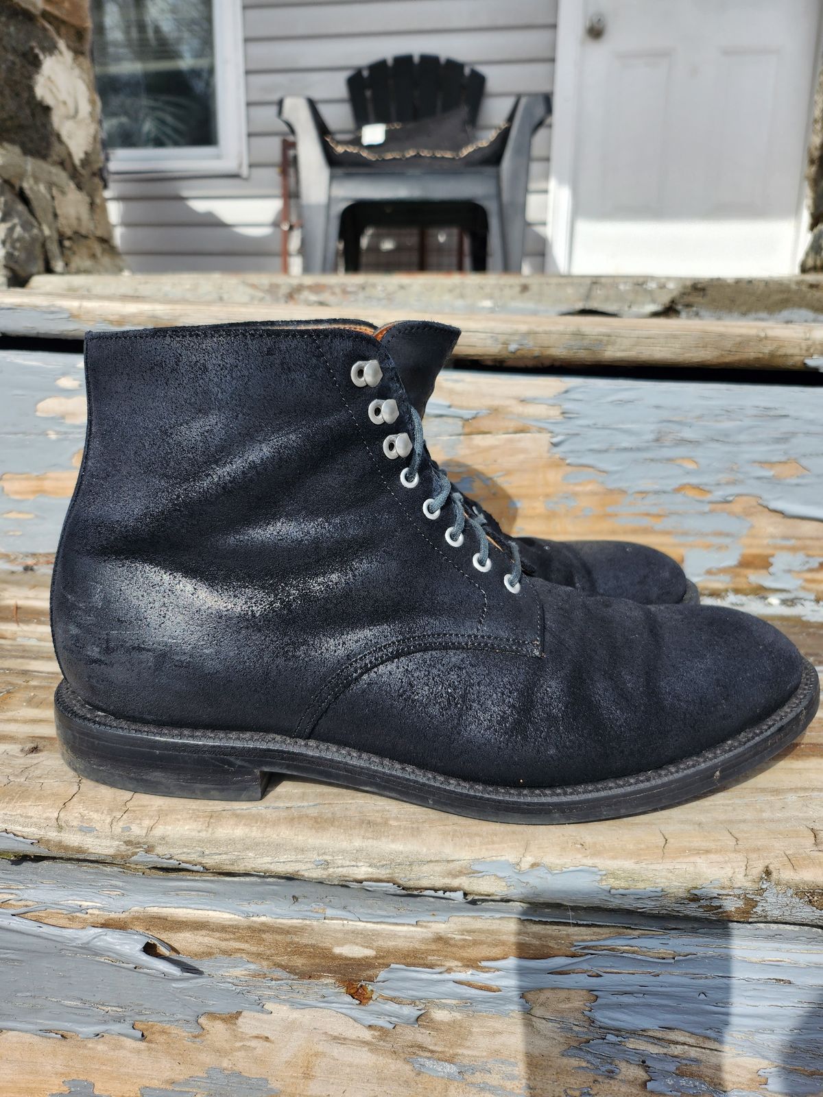 Photo by Zenobian on March 5, 2023 of the Grant Stone Edward Boot in C.F. Stead Black Waxy Commander Suede.