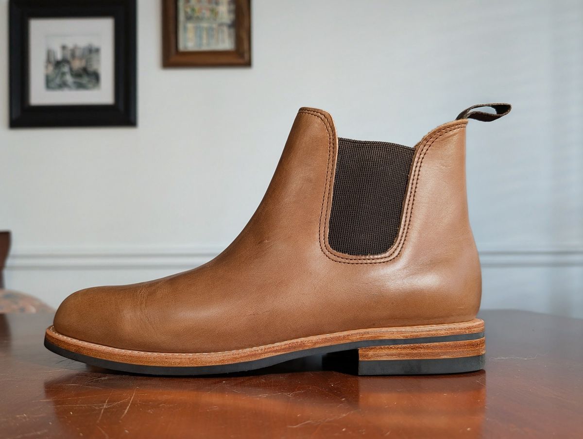 Photo by mrallen on September 30, 2025 of the Oak Street Bootmakers Chelsea in Horween Natural Chromexcel.