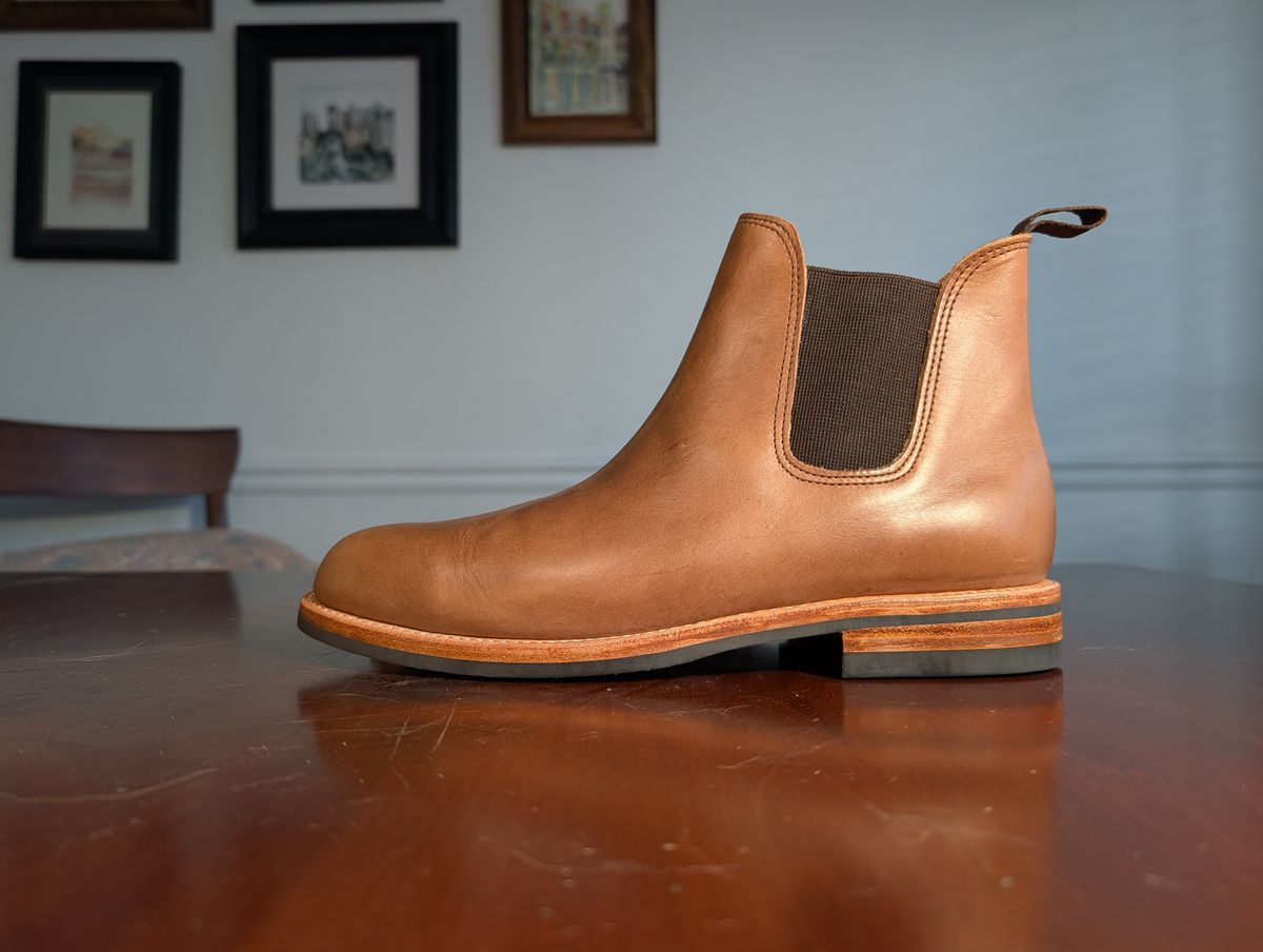 Photo by mrallen on September 30, 2025 of the Oak Street Bootmakers Chelsea in Horween Natural Chromexcel.