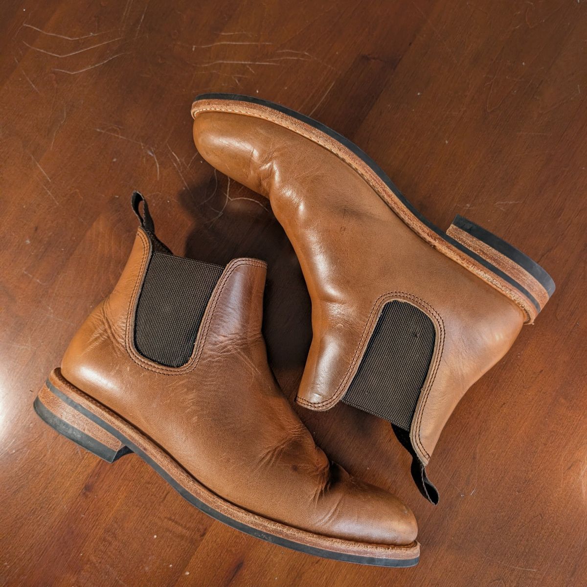 Photo by mrallen on November 3, 2025 of the Oak Street Bootmakers Chelsea in Horween Natural Chromexcel.