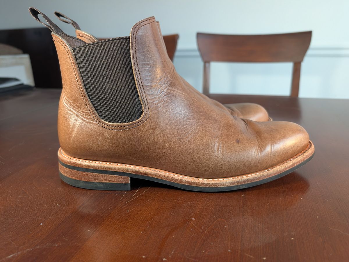 Photo by mrallen on November 3, 2025 of the Oak Street Bootmakers Chelsea in Horween Natural Chromexcel.