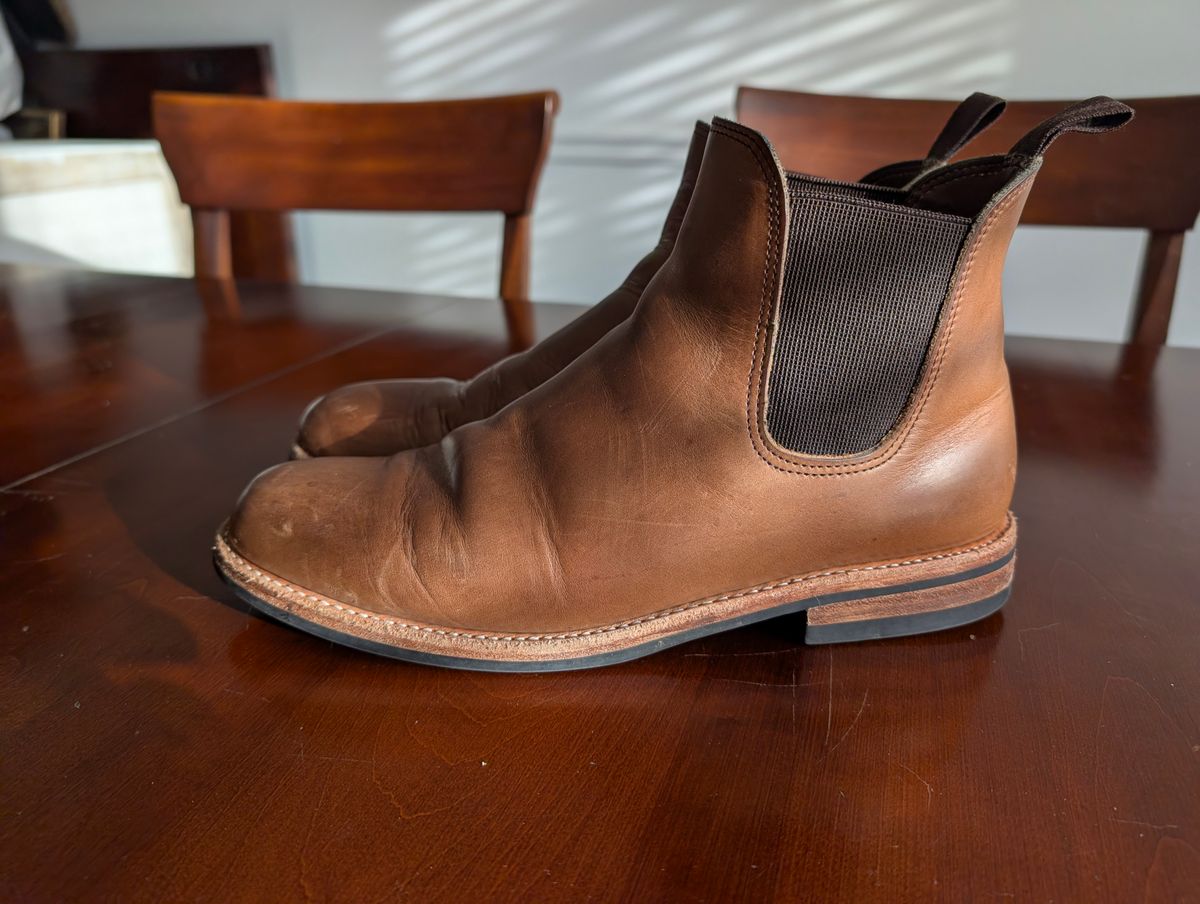 Photo by mrallen on January 2, 2026 of the Oak Street Bootmakers Chelsea in Horween Natural Chromexcel.