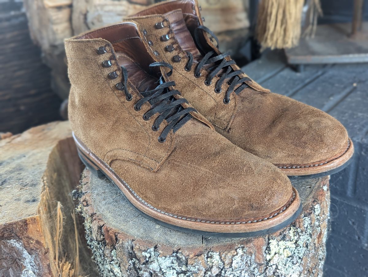 Photo by mrallen on October 14, 2024 of the White's Main Street in Tan Suede.