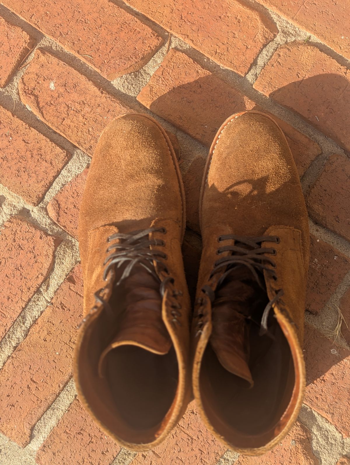 Photo by mrallen on November 3, 2024 of the White's Main Street in Tan Suede.