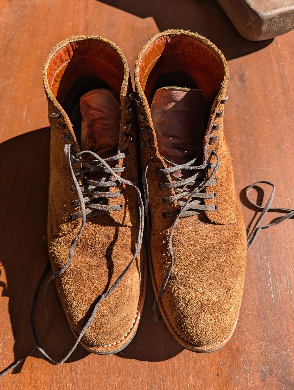 Photo by mrallen on January 1, 2025 of the White's Main Street in Tan Suede.