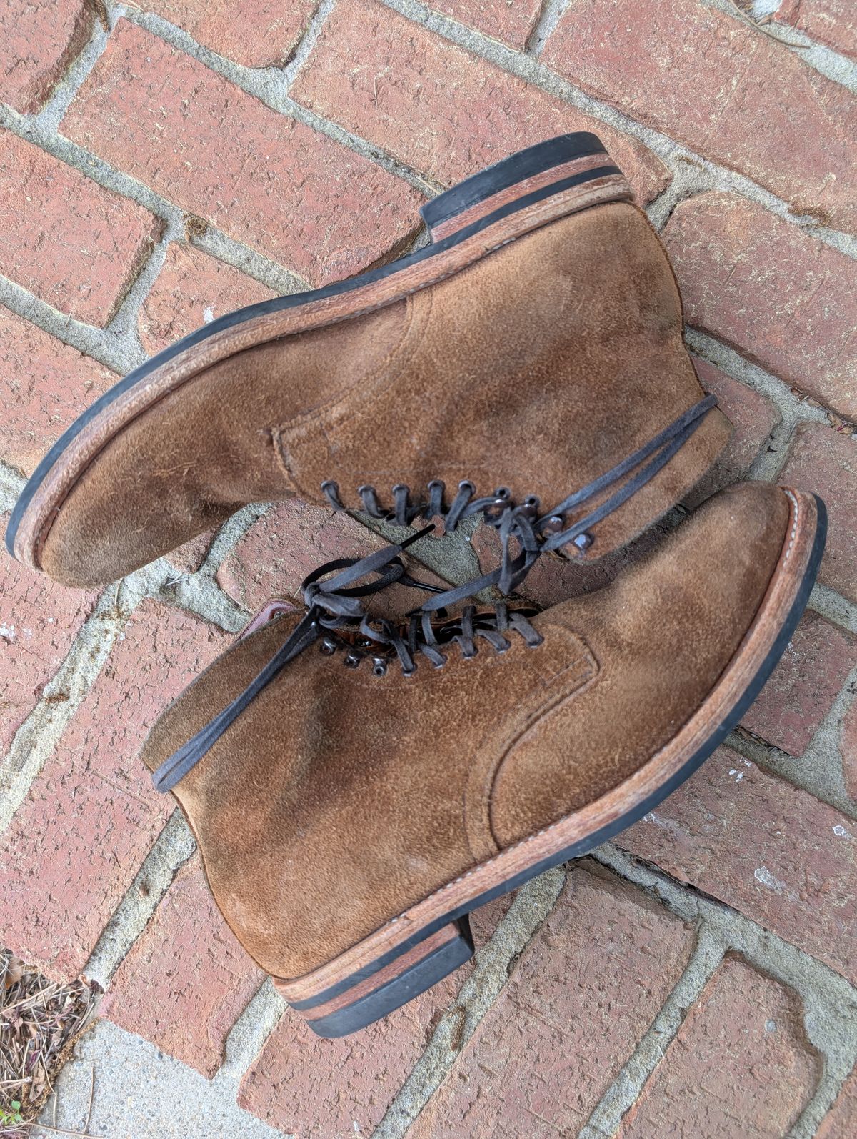 Photo by mrallen on April 1, 2025 of the White's Main Street in Tan Suede.