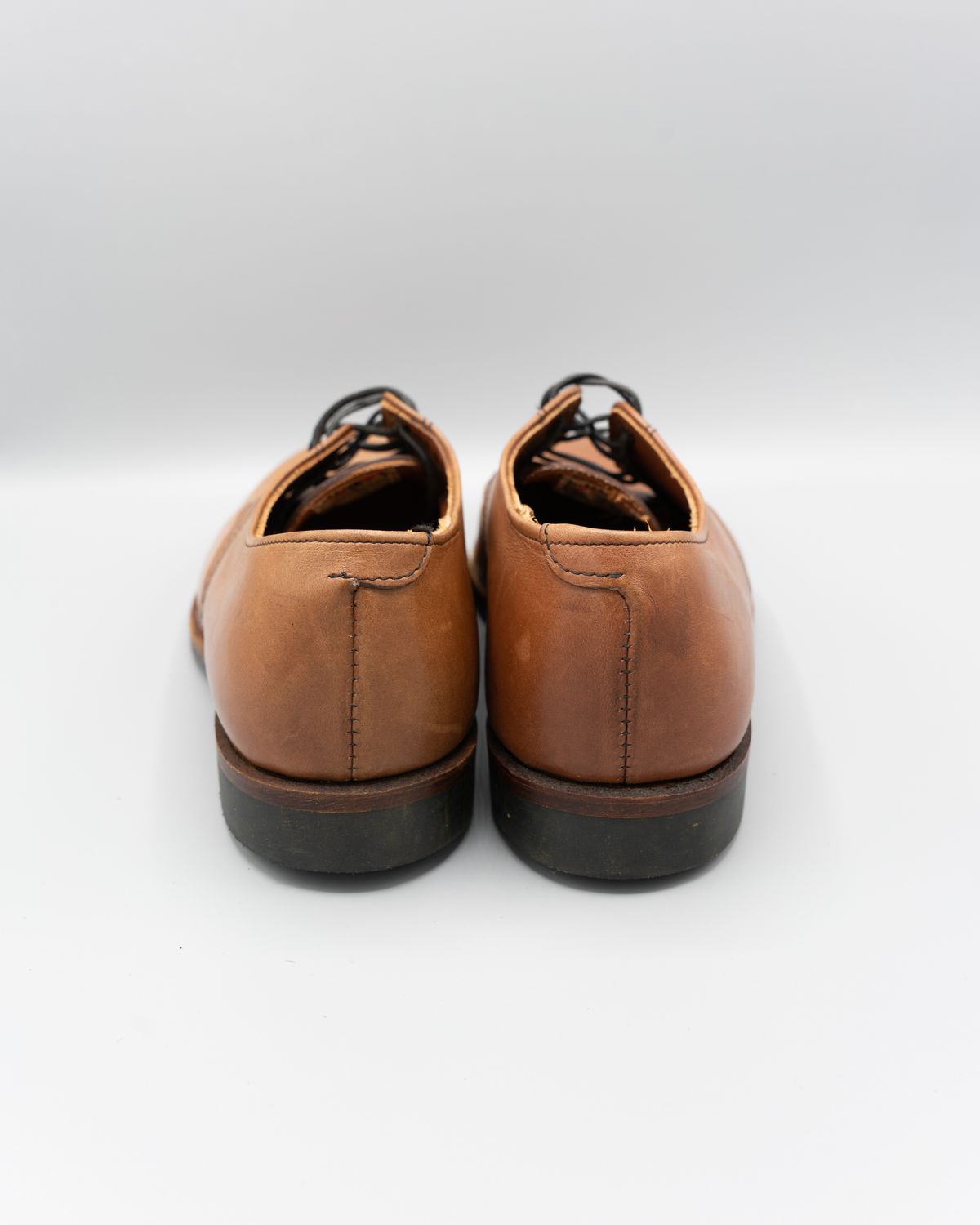 Photo by J_L on November 5, 2024 of the Red Wing Beckman Oxford in S.B. Foot Teak Featherstone.