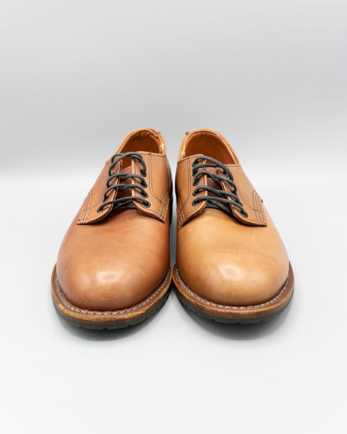 Photo by J_L on November 5, 2024 of the Red Wing Beckman Oxford in S.B. Foot Teak Featherstone.