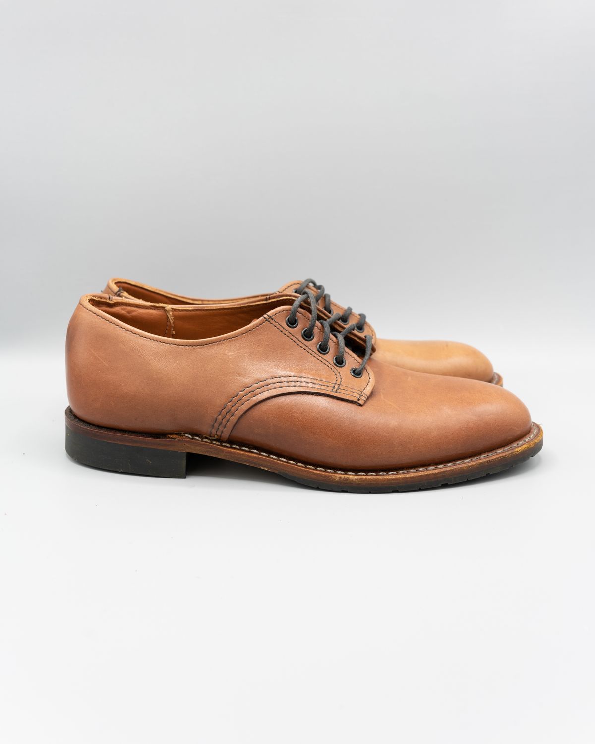 Photo by J_L on November 5, 2024 of the Red Wing Beckman Oxford in S.B. Foot Teak Featherstone.