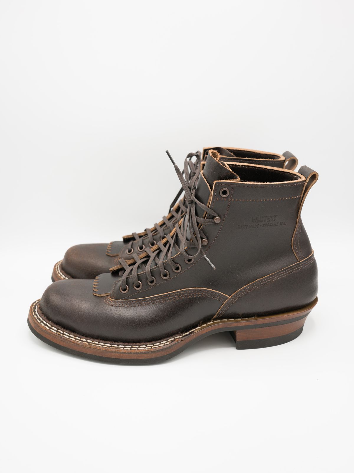 Photo by J_L on November 5, 2023 of the White's 350 Cutter in Horween Brown Waxed Flesh.