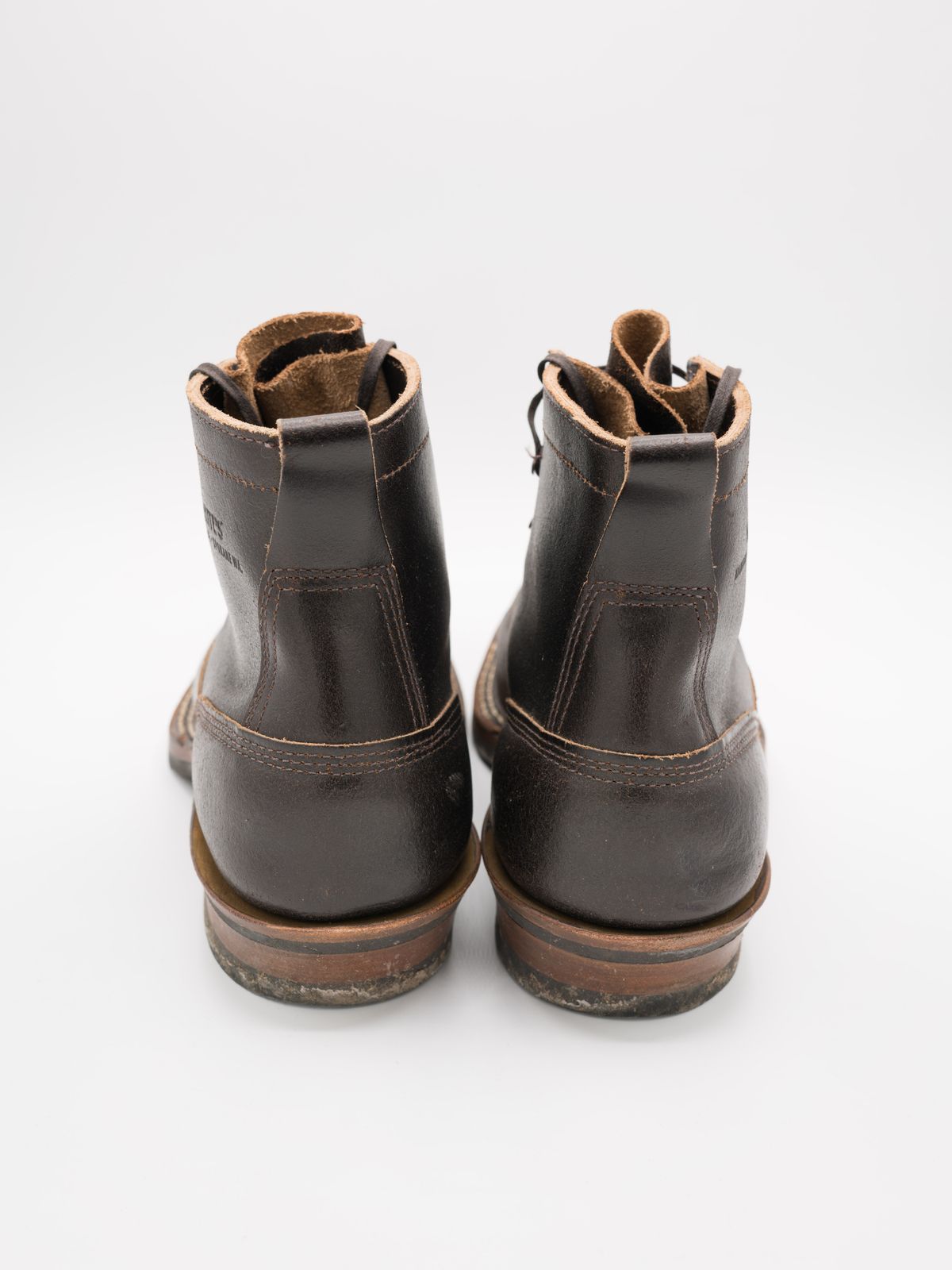 Photo by J_L on December 5, 2023 of the White's 350 Cutter in Horween Brown Waxed Flesh.