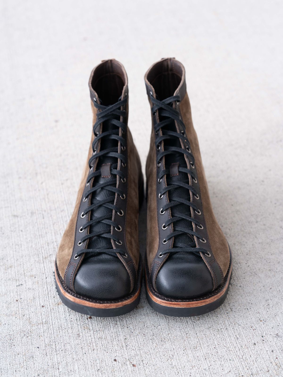 Photo by J_L on November 4, 2025 of the Self-Made Vintage Athletic Shoes in Horween Tumbled Black Chromexcel & Cf Stead Olive Super Buck Gum Oil & Horween Black Stampede Chromexcel Horsefront.