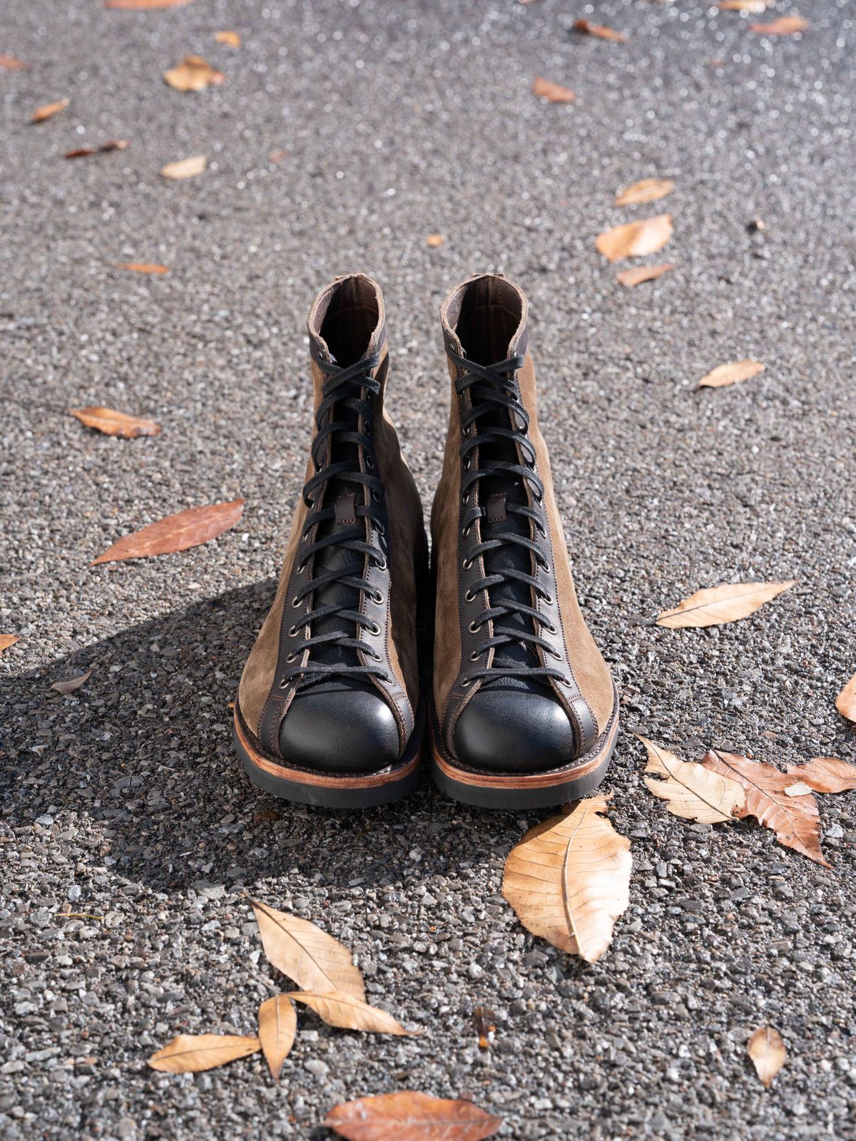 Photo by J_L on November 6, 2025 of the Self-Made Vintage Athletic Shoes in Horween Tumbled Black Chromexcel & Cf Stead Olive Super Buck Gum Oil & Horween Black Stampede Chromexcel Horsefront.
