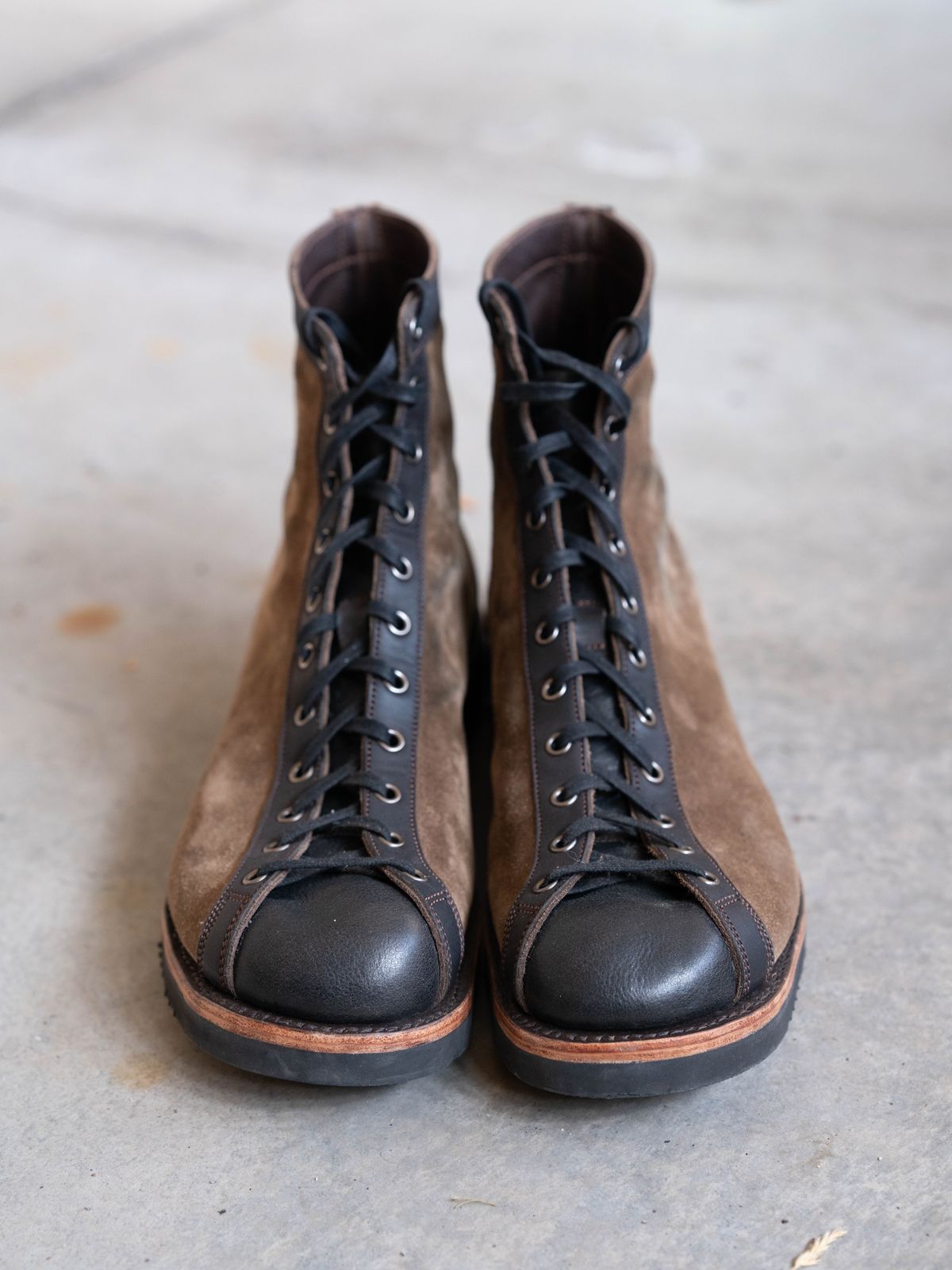 Photo by J_L on December 5, 2025 of the Self-Made Vintage Athletic Shoes in Horween Tumbled Black Chromexcel & Cf Stead Olive Super Buck Gum Oil & Horween Black Stampede Chromexcel Horsefront.