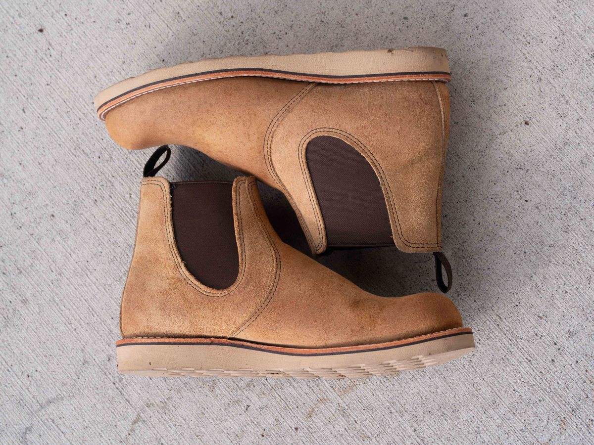 Photo by J_L on November 3, 2025 of the Red Wing Classic Chelsea in S.B. Foot Hawthorne Muleskinner.