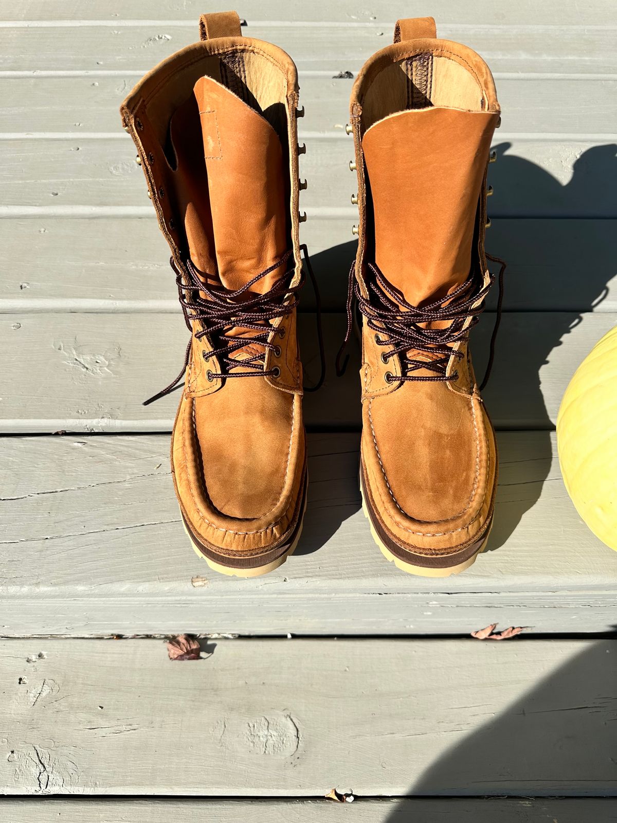 Photo by thechadthetnbootguy on November 9, 2023 of the Russell Moccasin Co. South 40 Birdshooter in Pecos Gaucho Chamois.