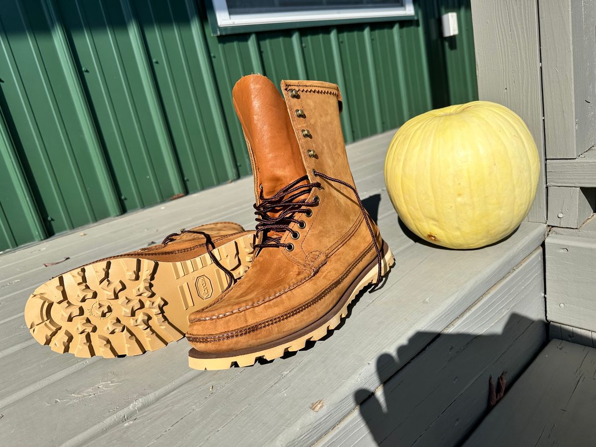 Photo by thechadthetnbootguy on November 9, 2023 of the Russell Moccasin Co. South 40 Birdshooter in Pecos Gaucho Chamois.