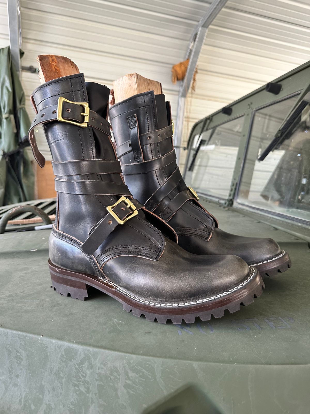 Photo by thechadthetnbootguy on October 1, 2023 of the Nicks Heritage TankerPro in Wickett & Craig Slate Double Stuffed.