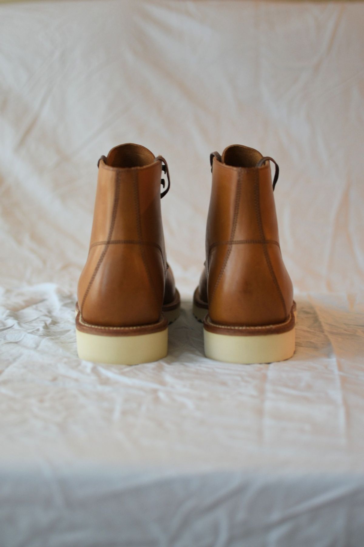 Photo by SKopp on October 2, 2023 of the Grant Stone Brass Boot in Badalassi Carlo Saddle Tan Minerva.