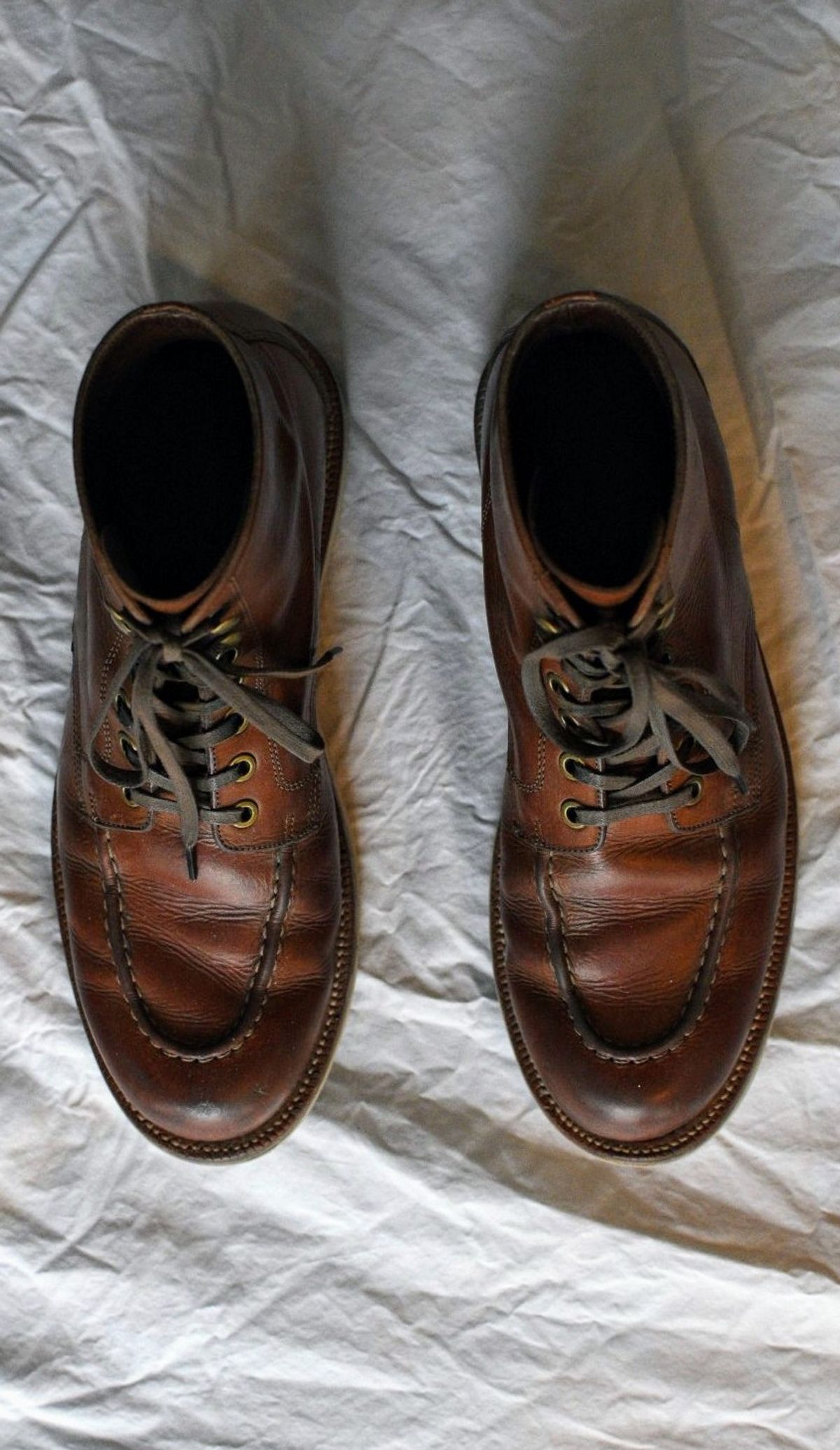 Photo by SKopp on December 3, 2023 of the Grant Stone Brass Boot in Badalassi Carlo Saddle Tan Minerva.