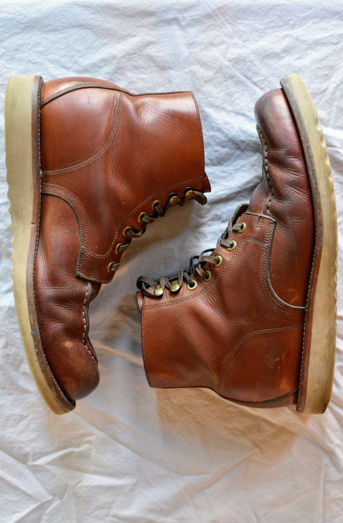 Photo by SKopp on February 4, 2024 of the Grant Stone Brass Boot in Badalassi Carlo Saddle Tan Minerva.
