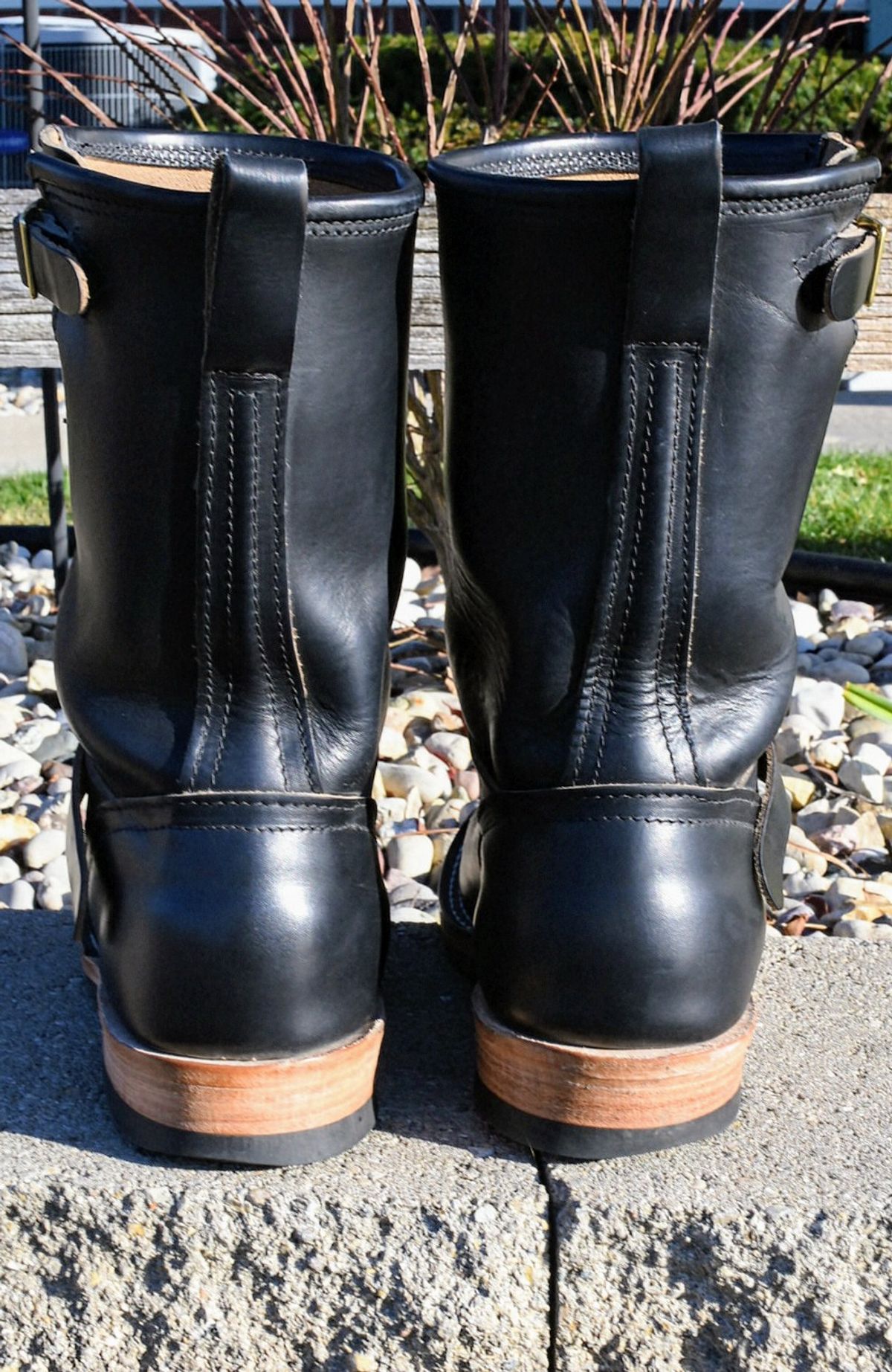 Photo by SKopp on December 3, 2024 of the Nicks StationMaster in Horween Black Chromexcel.