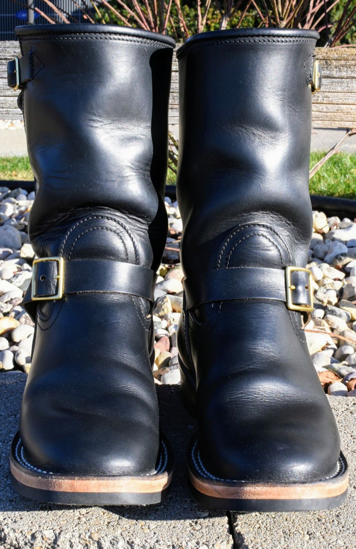 Photo by SKopp on December 3, 2024 of the Nicks StationMaster in Horween Black Chromexcel.