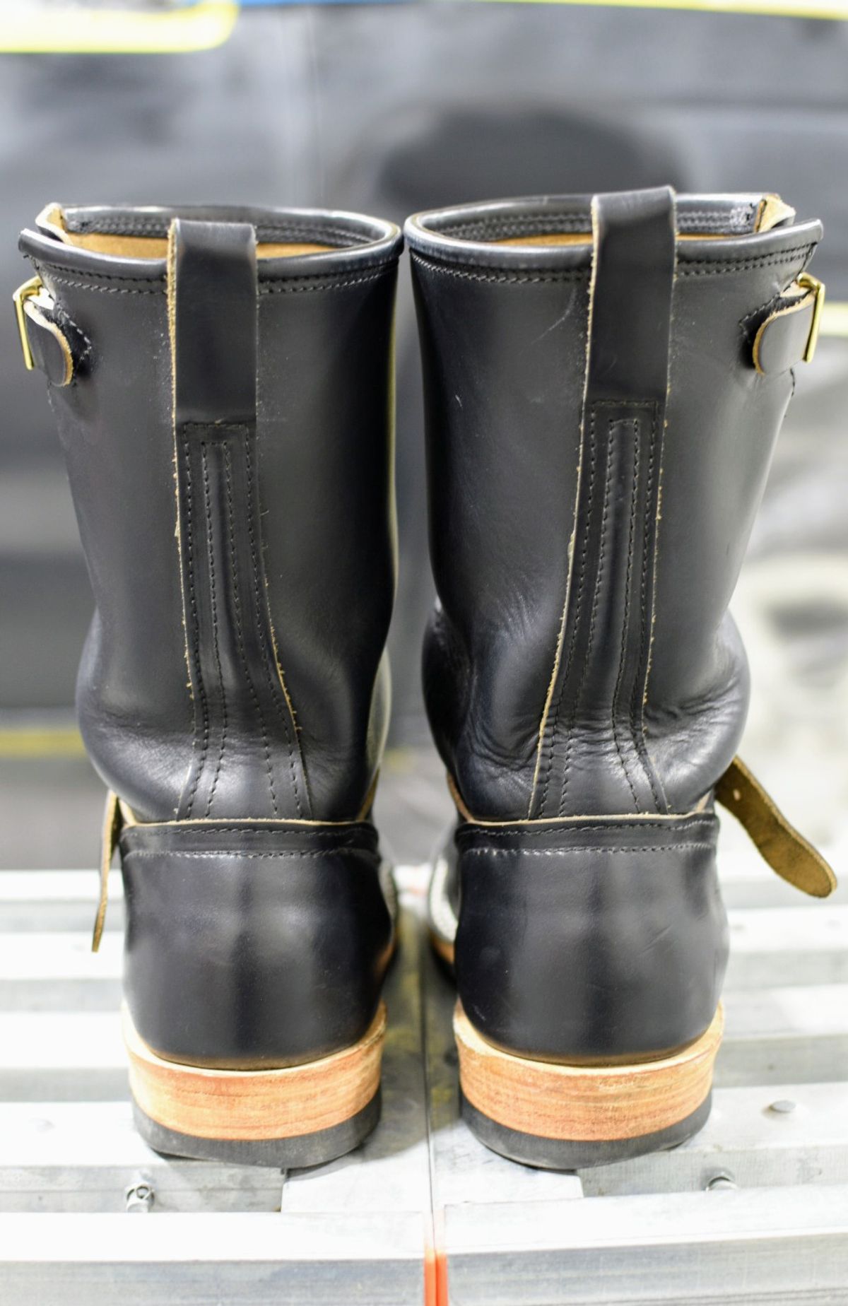 Photo by SKopp on January 3, 2025 of the Nicks StationMaster in Horween Black Chromexcel.