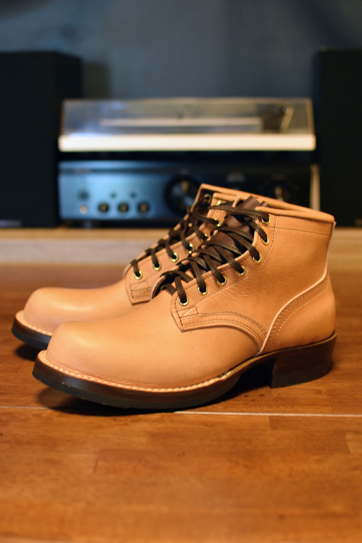 Photo by SKopp on October 1, 2025 of the Nicks MTO in Horween Light Natural Dublin.