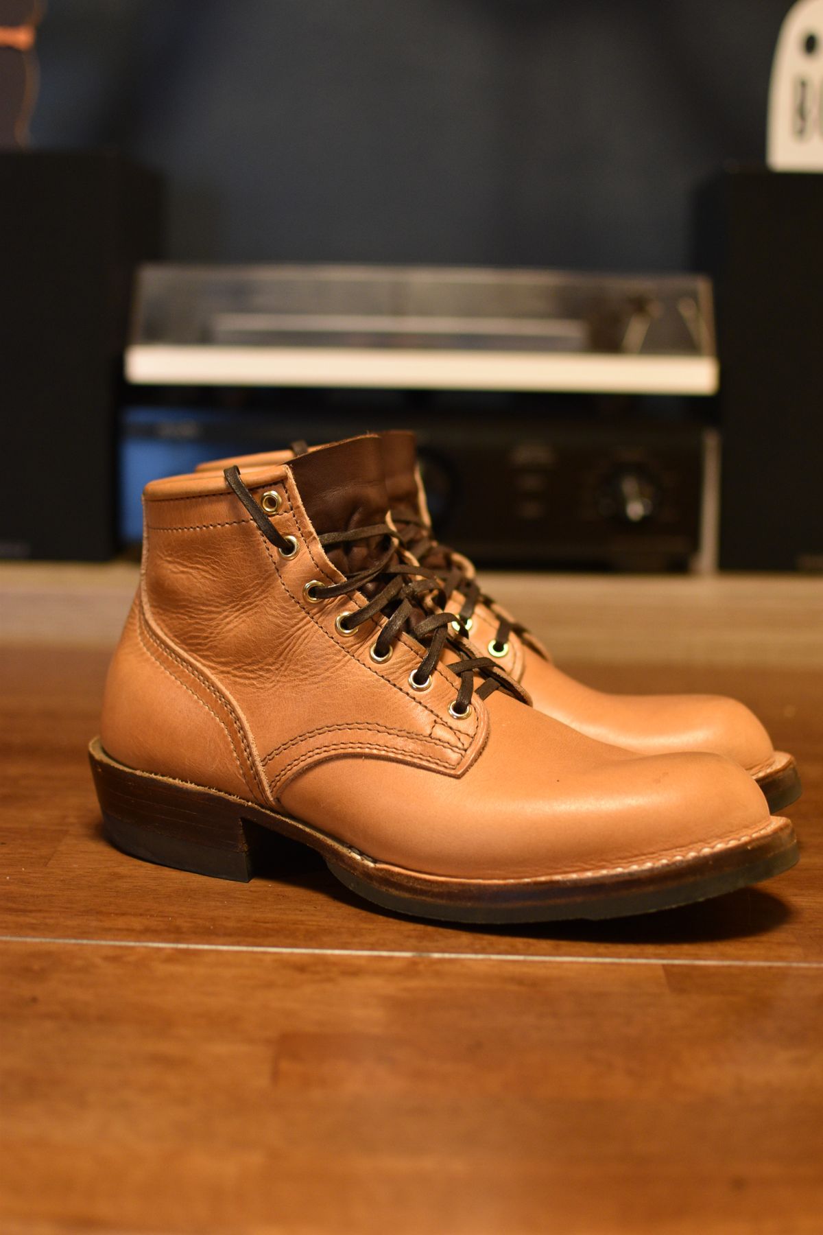 Photo by SKopp on November 1, 2025 of the Nicks MTO in Horween Light Natural Dublin.