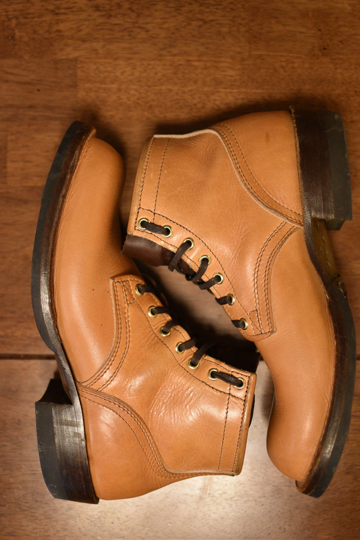 Photo by SKopp on November 29, 2025 of the Nicks MTO in Horween Light Natural Dublin.