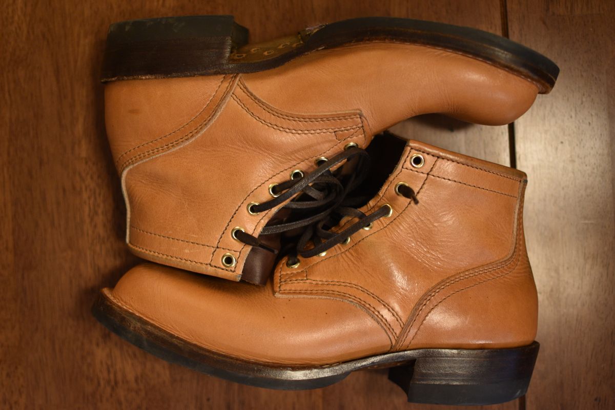Photo by SKopp on January 1, 2026 of the Nicks MTO in Horween Light Natural Dublin.