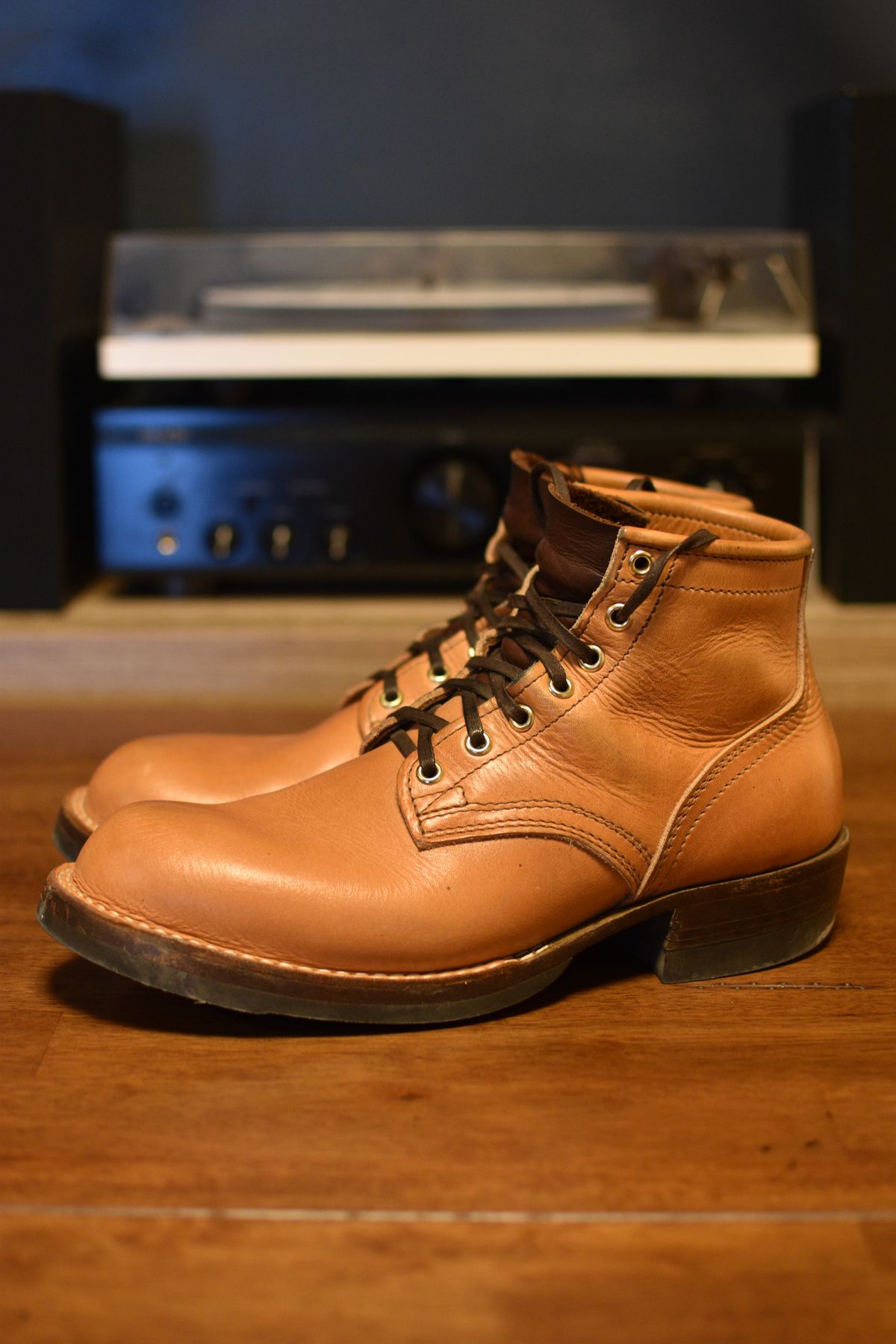 Photo by SKopp on February 1, 2026 of the Nicks MTO in Horween Light Natural Dublin.