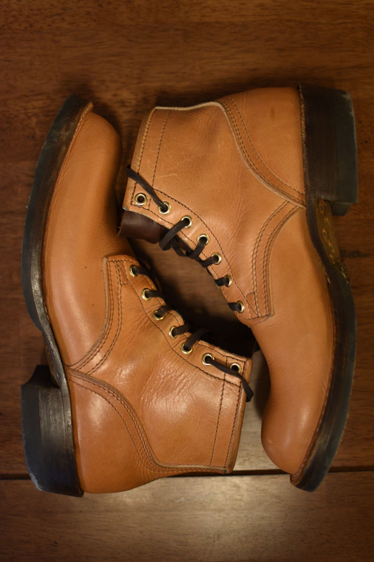 Photo by SKopp on February 1, 2026 of the Nicks MTO in Horween Light Natural Dublin.