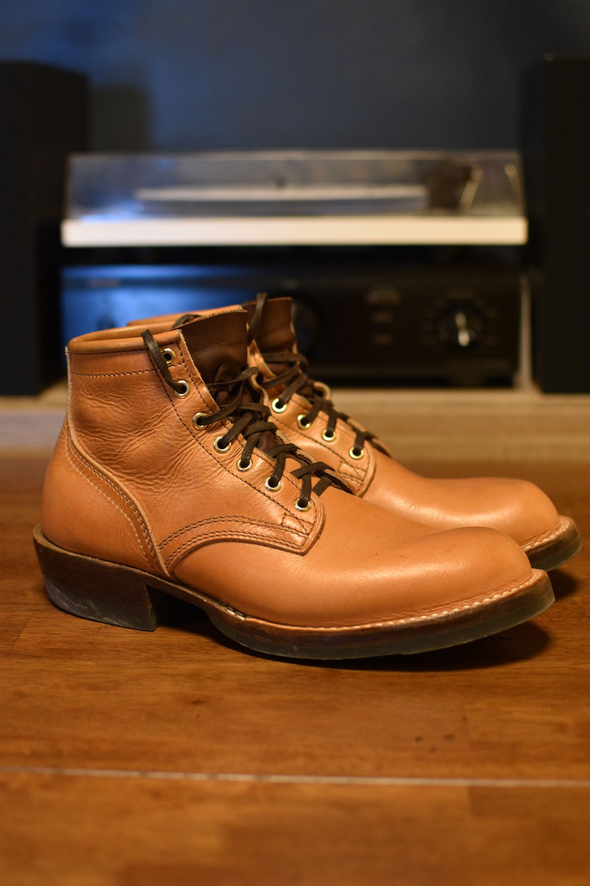 Photo by SKopp on February 1, 2026 of the Nicks MTO in Horween Light Natural Dublin.