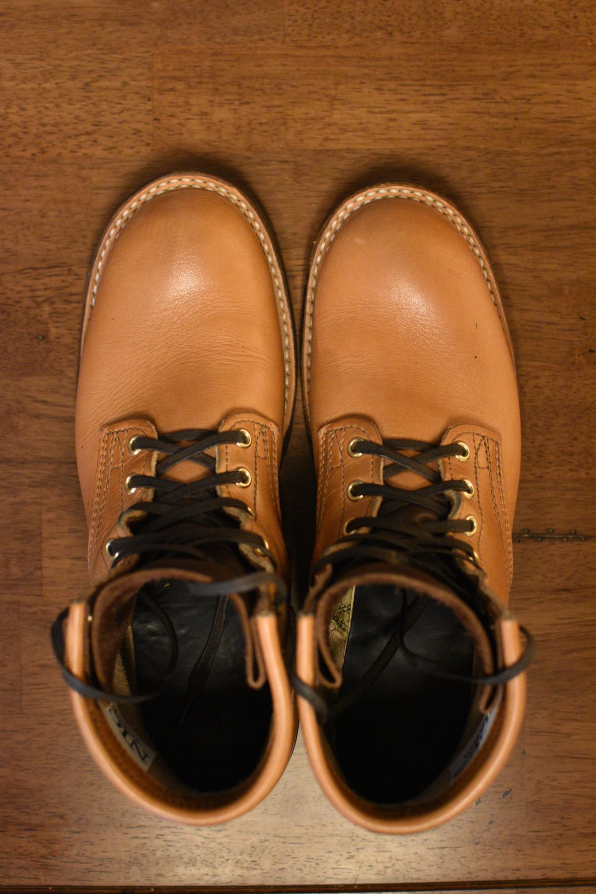 Photo by SKopp on February 1, 2026 of the Nicks MTO in Horween Light Natural Dublin.