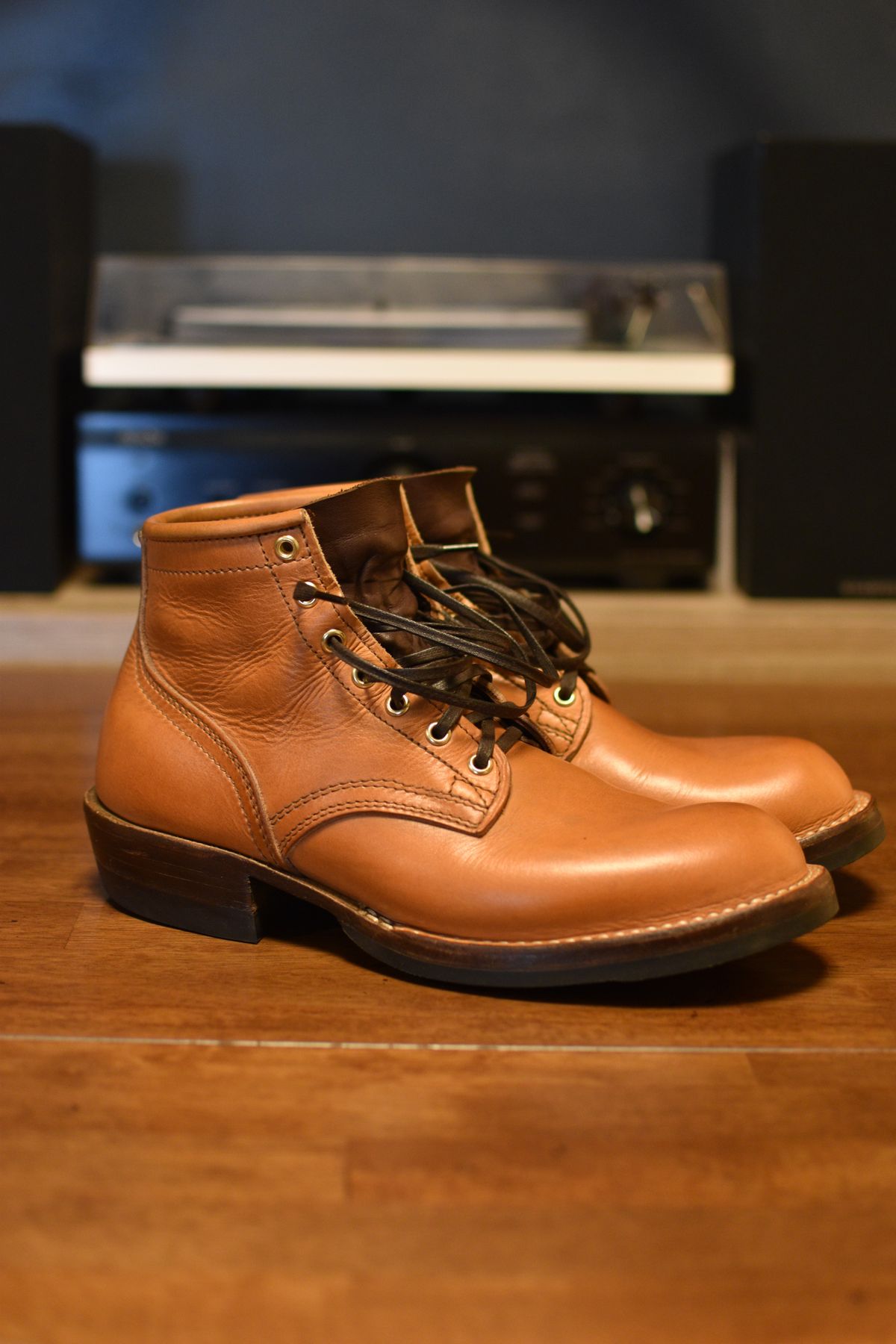 Photo by SKopp on April 3, 2026 of the Nicks MTO in Horween Light Natural Dublin.