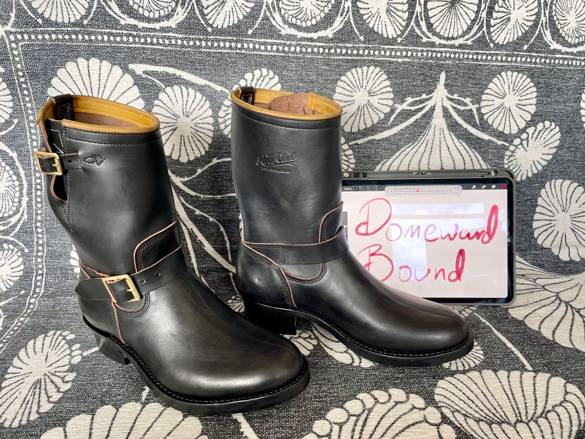 Photo by PatinaTechnodrome on October 2, 2023 of the Role Club Engineer Boots in Horween Black Chromexcel Horsehide.