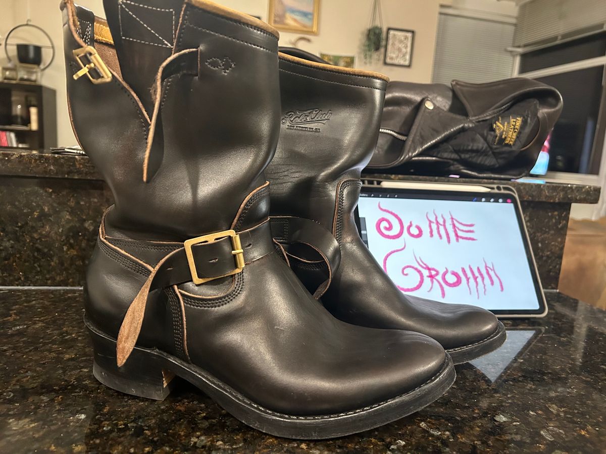 Photo by PatinaTechnodrome on November 6, 2023 of the Role Club Engineer Boots in Horween Black Chromexcel Horsehide.