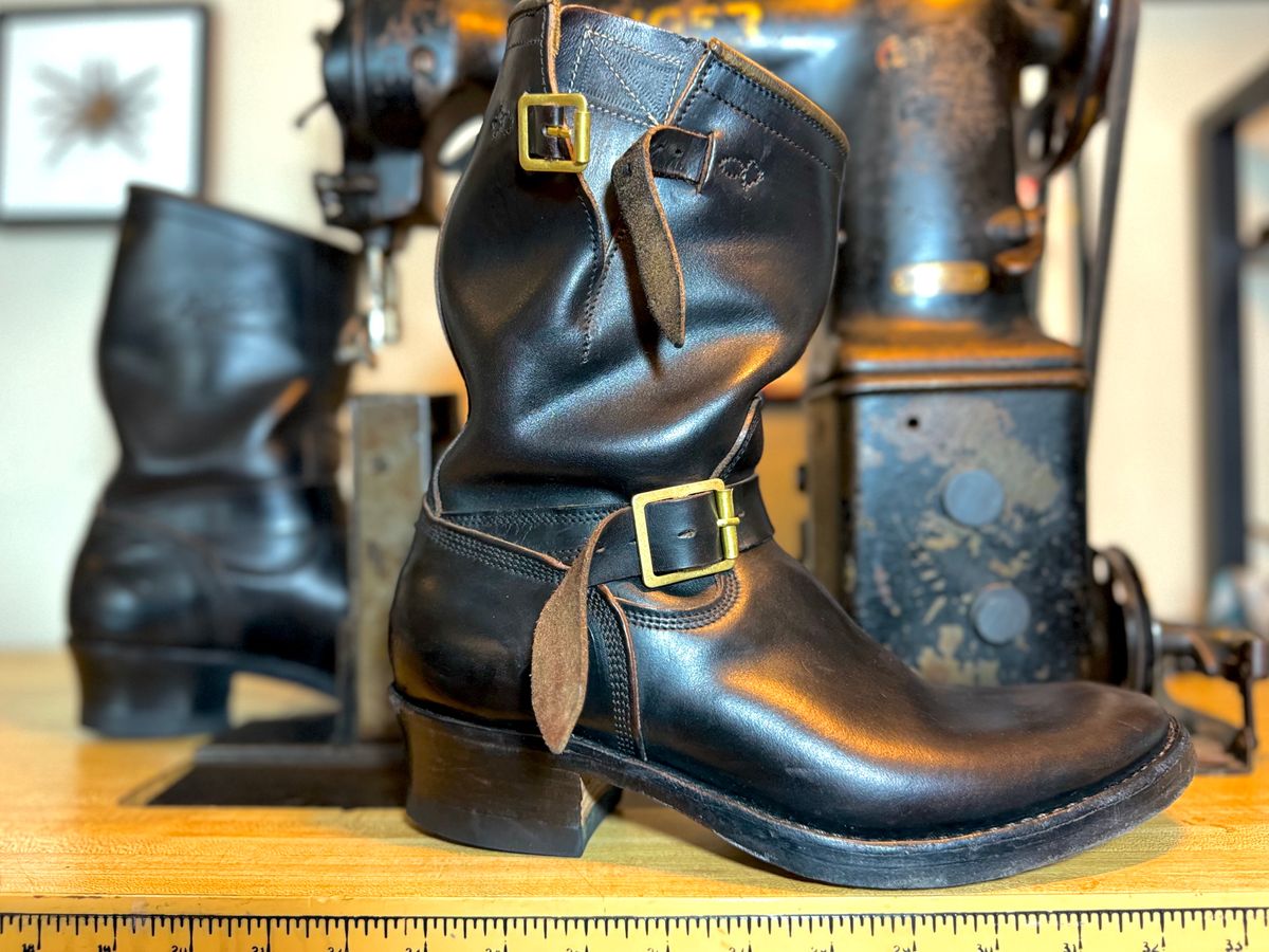 Photo by PatinaTechnodrome on February 6, 2024 of the Role Club Engineer Boots in Horween Black Chromexcel Horsehide.