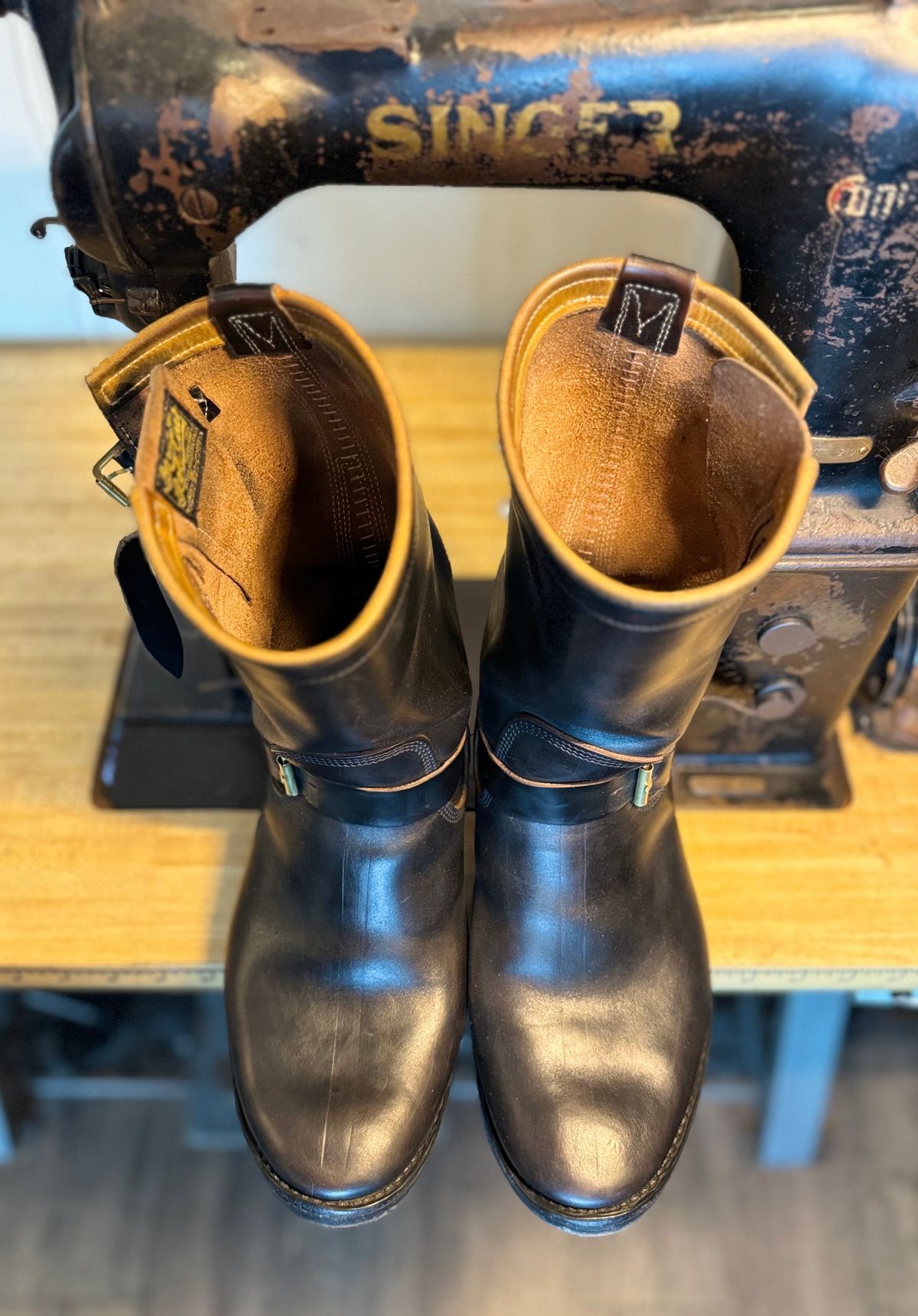 Photo by PatinaTechnodrome on February 6, 2024 of the Role Club Engineer Boots in Horween Black Chromexcel Horsehide.