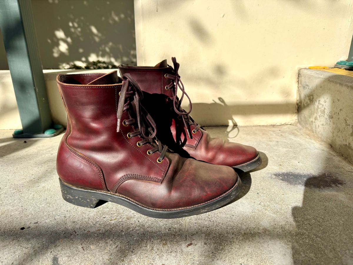 Photo by PatinaTechnodrome on January 6, 2025 of the Crux Deluxe Boondockers in Guidi House Cab.